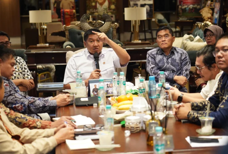 Menteri PKP Maruarar Sirait memimpin mediasi penanganan kasus keterlambatan pembangunan Apartemen LRT City bersama manajemen ADCP