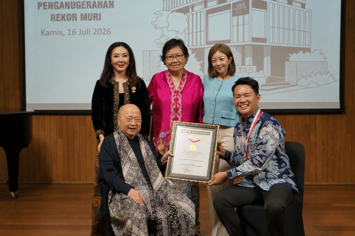 paspor indonesia keliling dunia rekor muri timothy astandu