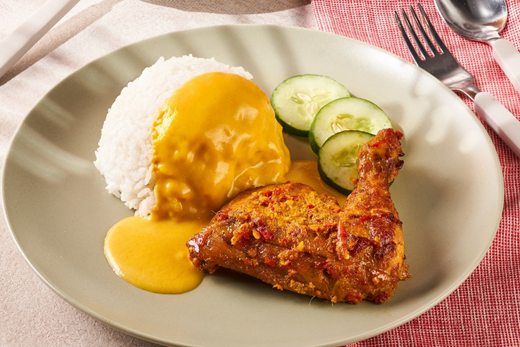 Menu baru IKEA Indonesia berupa Ayam Bakar Padang