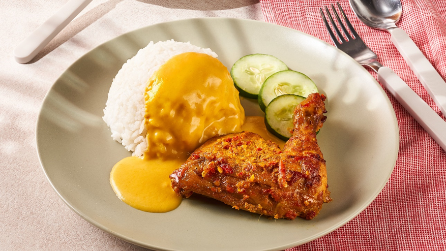 Menu baru IKEA Indonesia berupa Ayam Bakar Padang