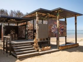 Instalasi Tapak Tumbuh dengan material sisa panen dalam eksperimen desain ruang di Sanur Bali