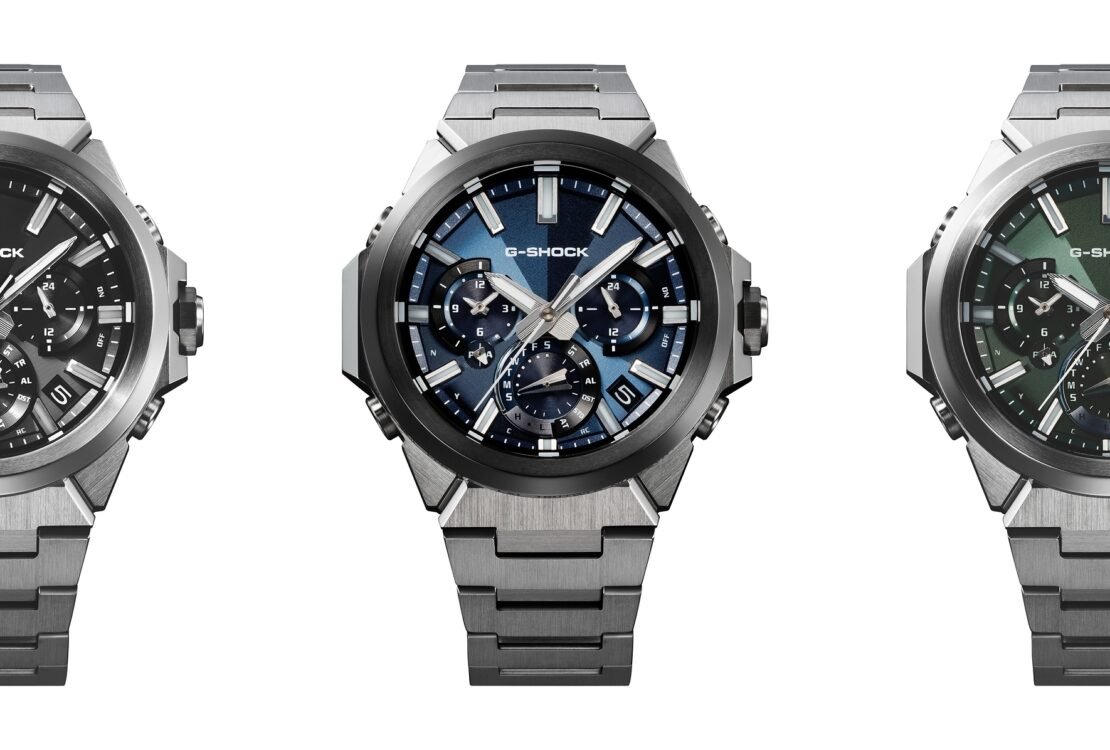 Tiga varian jam tangan G-SHOCK GST-W1000 berbahan metal dengan pilihan warna dial hitam, biru, dan hijau bertekstur geometris 3D.