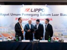 Jajaran direksi dan dewan komisaris berbincang saat RUPSLB PT Lippo Karawaci Tbk, yang membongkar rahasia Lippo Karawaci (LPKR) raih kinerja positif.